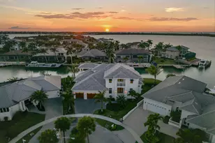 810 Elm Ct, Marco Island, FL 34145 - Photo 48