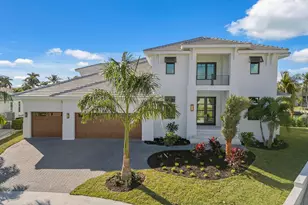 810 Elm Ct, Marco Island, FL 34145 - Photo 2