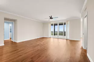 1050 Borghese Ln, Naples, FL 34114 - Photo 4