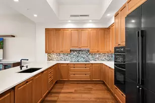 1050 Borghese Ln, Naples, FL 34114 - Photo 6