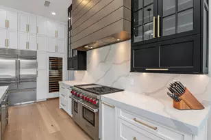 1631 Galleon Ct, Marco Island, FL 34145 - Photo 10