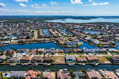 152 Gulfport Court #3, Marco Island, FL 34145 - Photo 10