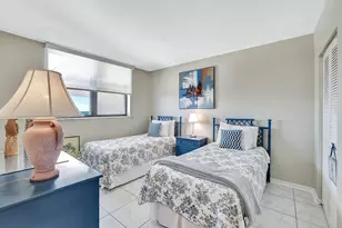 180 Seaview Ct, Marco Island, FL 34145 - Photo 20