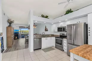 194 Newport Dr, Naples, FL 34114 - Photo 6