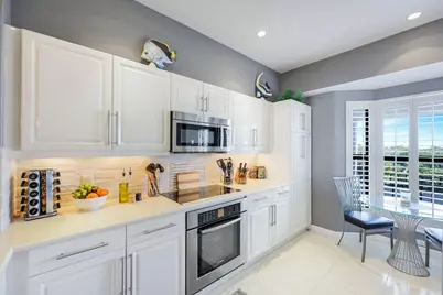 642 La Peninsula Boulevard #642, Naples, FL 34113 - Photo 8