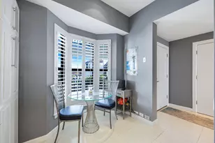 642 La Peninsula Blvd, Naples, FL 34113 - Photo 10