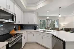 238 Indies Dr E, Naples, FL 34114 - Photo 10