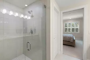 238 Indies Dr E, Naples, FL 34114 - Photo 18