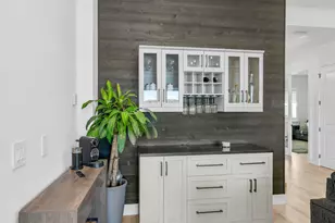 3697 Sapphire Cv Cir, Naples, FL 34114 - Photo 4