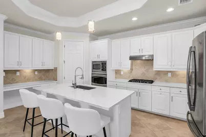 2938 Aviamar Circle, Naples, FL 34114 - Photo 4