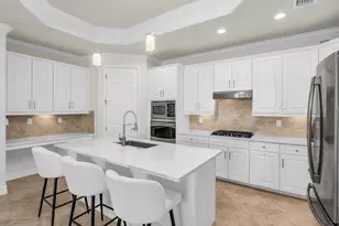 2938 Aviamar Cir, Naples, FL 34114 - Photo 4