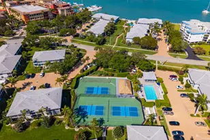 661 W Elkcam Cir, Marco Island, FL 34145 - Photo 22