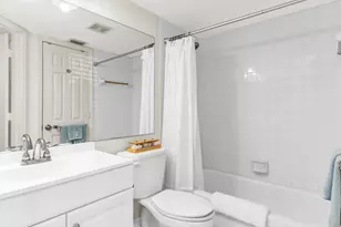 661 W Elkcam Cir, Marco Island, FL 34145 - Photo 8