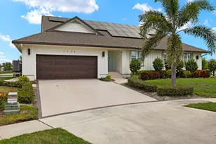 1236 Lamplighter Ct, Marco Island, FL 34145 - Photo 2