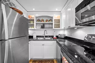 140 Seaview Ct, Marco Island, FL 34145 - Photo 14