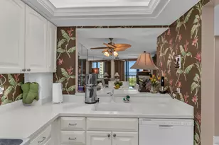 320 Seaview Ct, Marco Island, FL 34145 - Photo 4