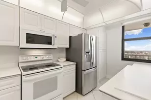 320 Seaview Ct, Marco Island, FL 34145 - Photo 22