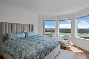 1060 Borghese Ln, Naples, FL 34114 - Photo 14