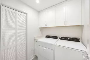 262 Indies Dr E, Naples, FL 34114 - Photo 16