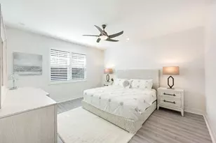 262 Indies Dr E, Naples, FL 34114 - Photo 10