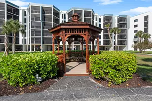 1085 Bald Eagle Dr, Marco Island, FL 34145 - Photo 20