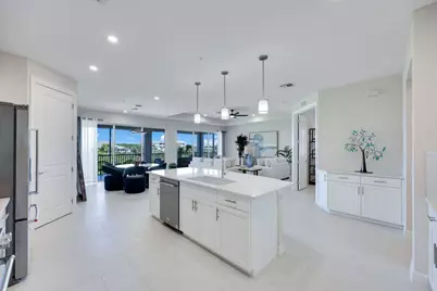 273 Indies Drive E #202, Naples, FL 34114 - Photo 4