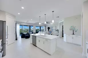 273 Indies Dr E, Naples, FL 34114 - Photo 4