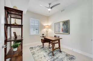 273 Indies Dr E, Naples, FL 34114 - Photo 14