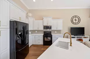 8544 Peppertree Way, Naples, FL 34114 - Photo 16