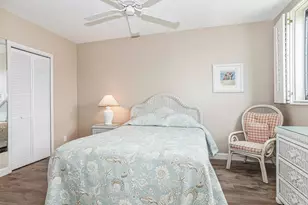 805 River Point Dr, Naples, FL 34102 - Photo 8