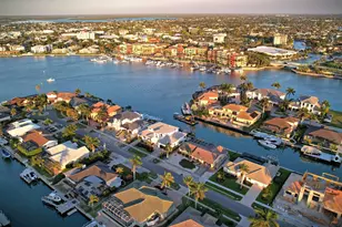641 Dorando Ct, Marco Island, FL 34145 - Photo 4