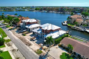 641 Dorando Ct, Marco Island, FL 34145 - Photo 2