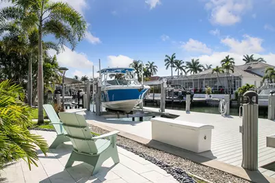 724 Plantation Court, Marco Island, FL 34145 - Photo 28