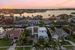 724 Plantation Ct, Marco Island, FL 34145 - Photo 4