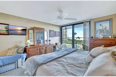 320 Seaview Court #305, Marco Island, FL 34145 - Photo 16