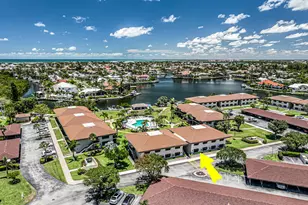 525 Seaview Ct, Marco Island, FL 34145 - Photo 4