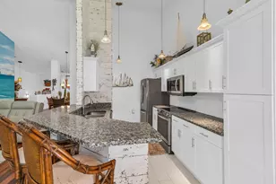 275 Cays Dr, Naples, FL 34114 - Photo 8