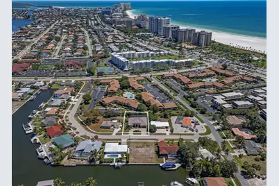 811 Manor Terrace, Marco Island, FL 34145 - Photo 38