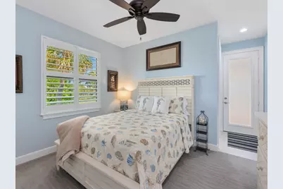 811 Manor Terrace, Marco Island, FL 34145 - Photo 16