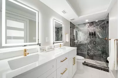 380 Seaview Court #1704, Marco Island, FL 34145 - Photo 4