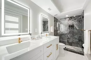 380 Seaview Ct, Marco Island, FL 34145 - Photo 4