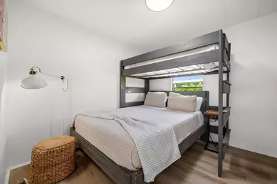 648 E Palm Avenue, Goodland, FL 34140 - Photo 18