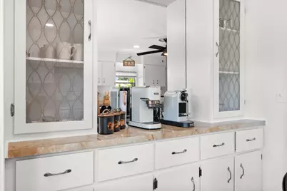 648 E Palm Avenue, Goodland, FL 34140 - Photo 10