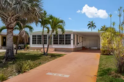 469 Riviera Boulevard W, Naples, FL 34112 - Photo 1