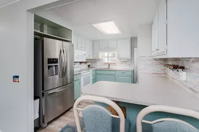 469 Riviera Boulevard W, Naples, FL 34112 - Photo 8