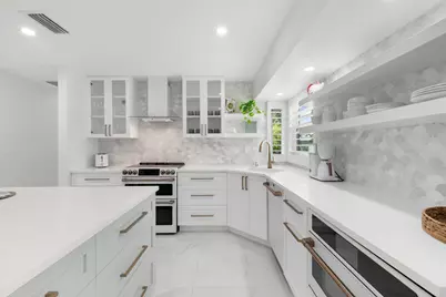 700 100th Avenue N, Naples, FL 34108 - Photo 10