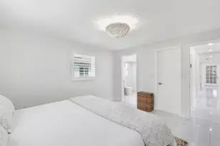 700 100th Ave N, Naples, FL 34108 - Photo 16