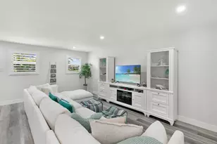 700 100th Ave N, Naples, FL 34108 - Photo 12