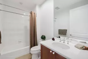 1050 Borghese Ln, Naples, FL 34114 - Photo 22