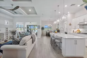 2703 Aviamar Cir, Naples, FL 34114 - Photo 10